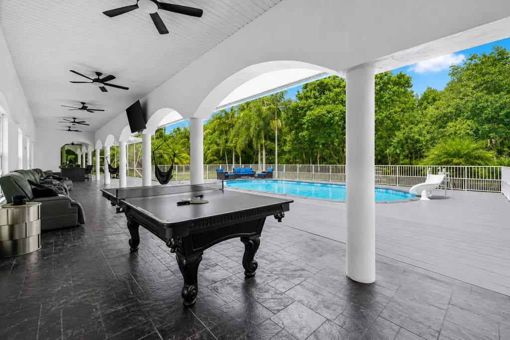 6911 NW 84th Avenue Parkland FL 33067