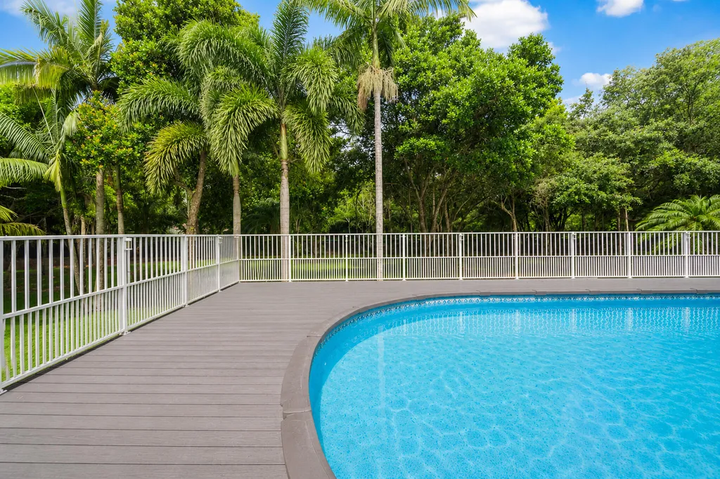 6911 NW 84th Avenue Parkland FL 33067