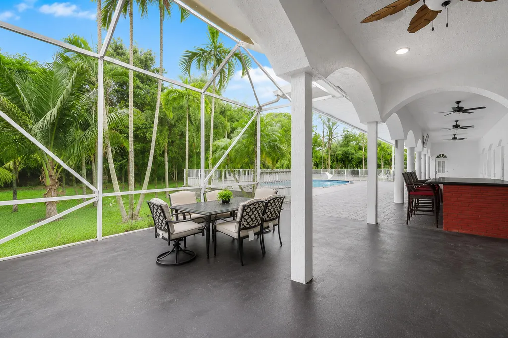 6911 NW 84th Avenue Parkland FL 33067
