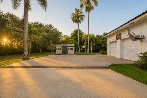 6911 NW 84th Avenue Parkland FL 33067
