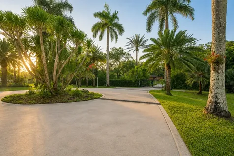 6911 NW 84th Avenue Parkland FL 33067