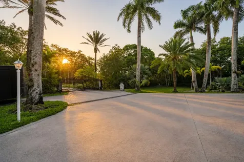 6911 NW 84th Avenue Parkland FL 33067