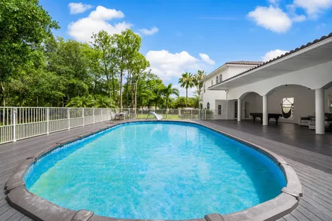 6911 NW 84th Avenue Parkland FL 33067