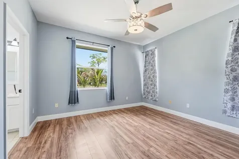 18220 N 90th Street Street N The Acreage FL 33470