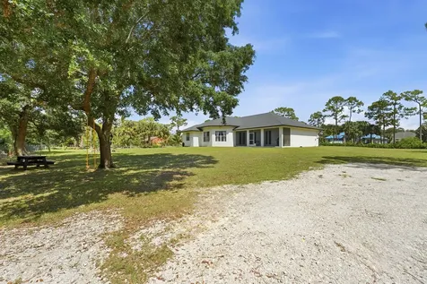 18220 N 90th Street Street N The Acreage FL 33470