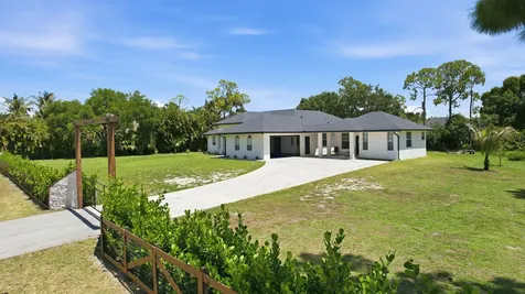 18220 N 90th Street Street N The Acreage FL 33470