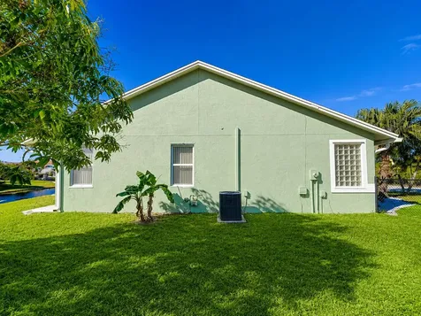 1168 Hatteras Circle Greenacres FL 33413