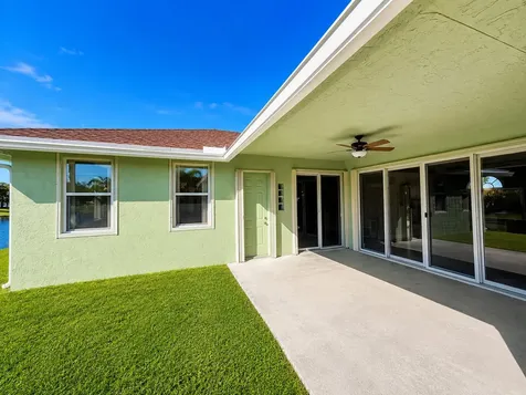 1168 Hatteras Circle Greenacres FL 33413
