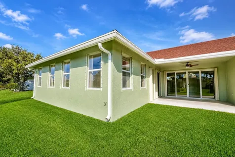 1168 Hatteras Circle Greenacres FL 33413
