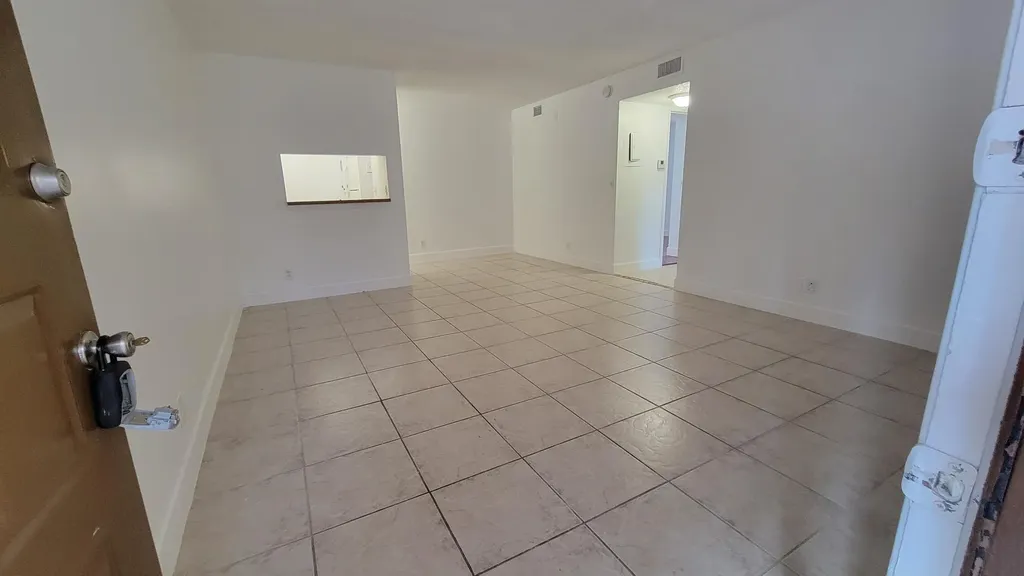 3712 N University Drive Coral Springs FL 33065