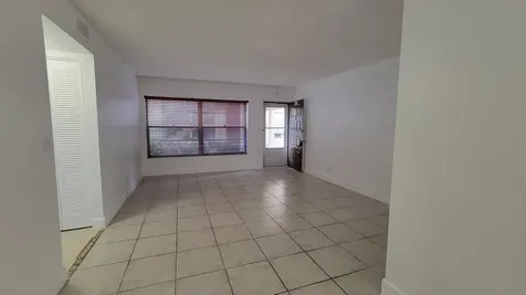 3712 N University Drive Coral Springs FL 33065