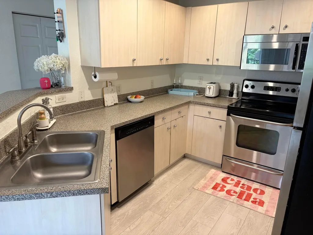 1803 N Flagler Drive West Palm Beach FL 33407