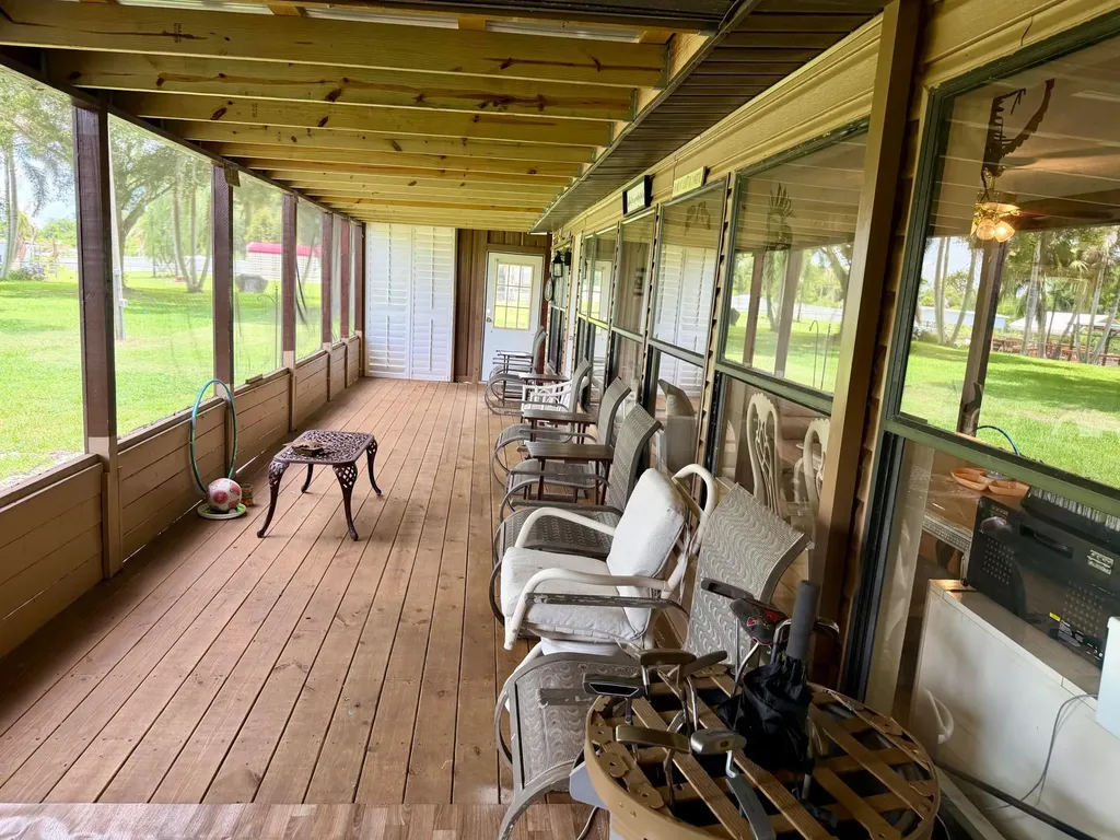 1631 SE 24th Boulevard Okeechobee FL 34974