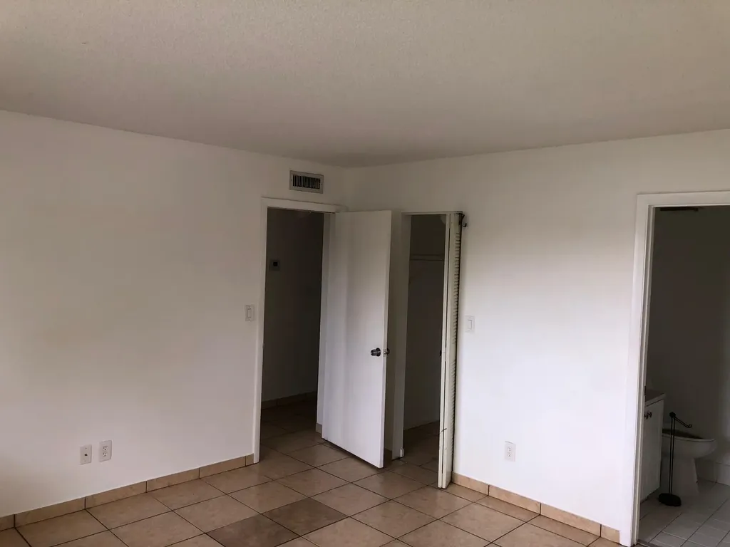 6900 SW 39th Street Davie FL 33314