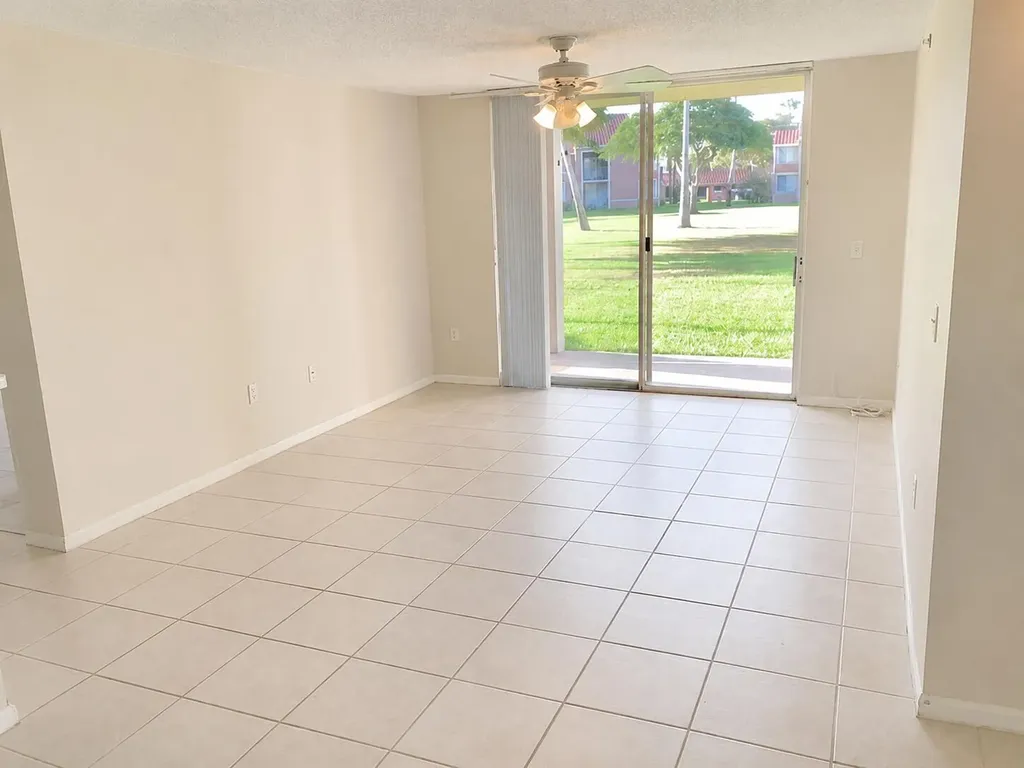 7864 Sonoma Springs Circle Lake Worth FL 33463