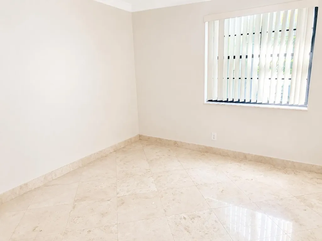 552 E Deer Creek Wildwood Lane Lane E Deerfield Beach FL 33442