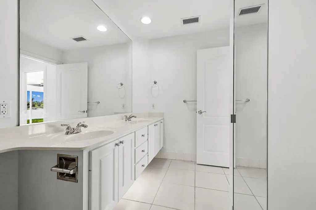 8270 Eleuthera Lane Wellington FL 33414