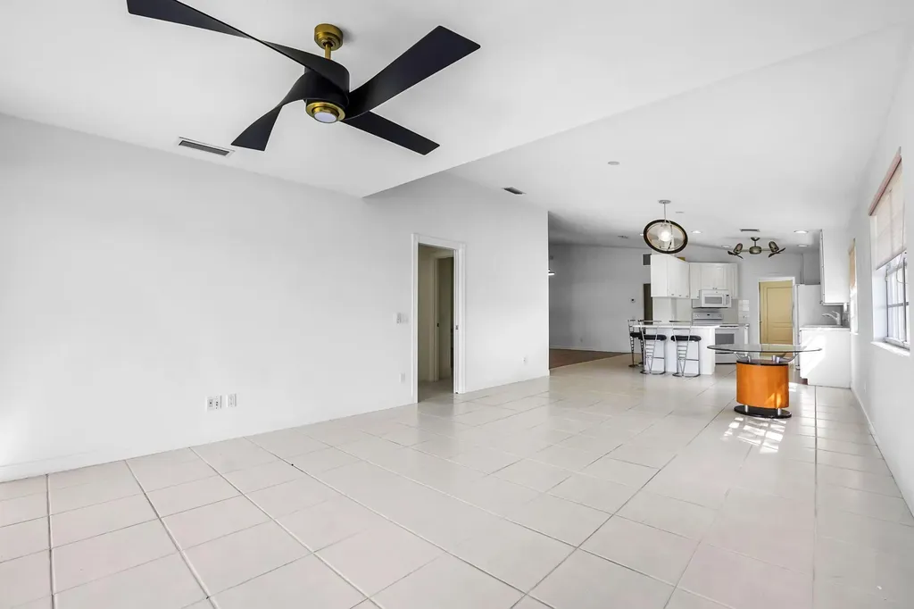 8270 Eleuthera Lane Wellington FL 33414
