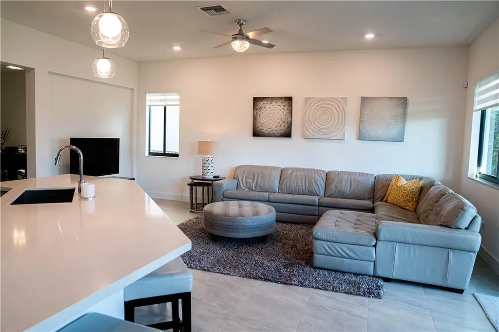 10930 Oceano Way Parkland FL 33076