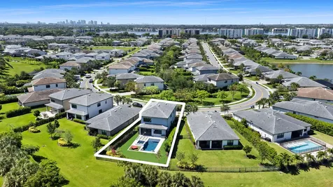 4688 E Pinehurst Trail Trail E Oakland Park FL 33309