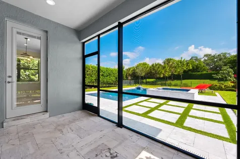 4688 E Pinehurst Trail Trail E Oakland Park FL 33309