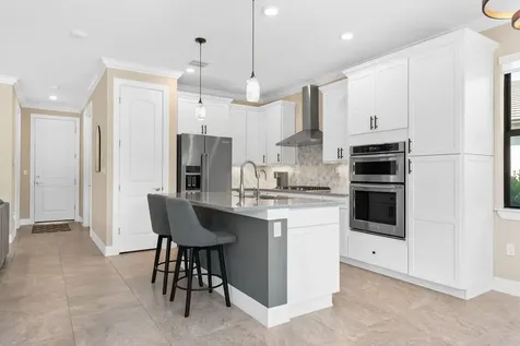 4688 E Pinehurst Trail Trail E Oakland Park FL 33309
