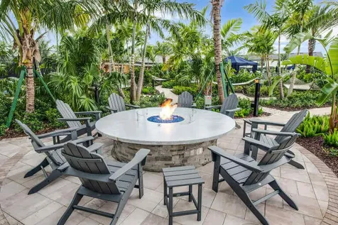 4688 E Pinehurst Trail Trail E Oakland Park FL 33309