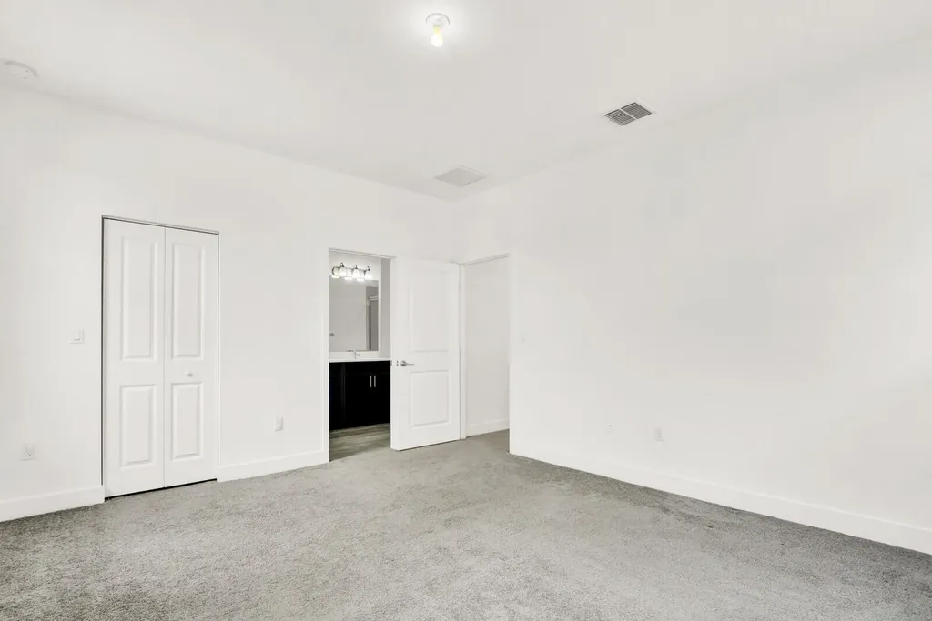 4008 Sequoia Place Riviera Beach FL 33410