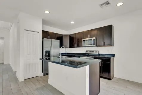 4008 Sequoia Place Riviera Beach FL 33410