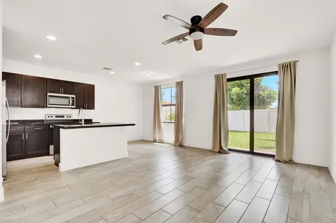 4008 Sequoia Place Riviera Beach FL 33410
