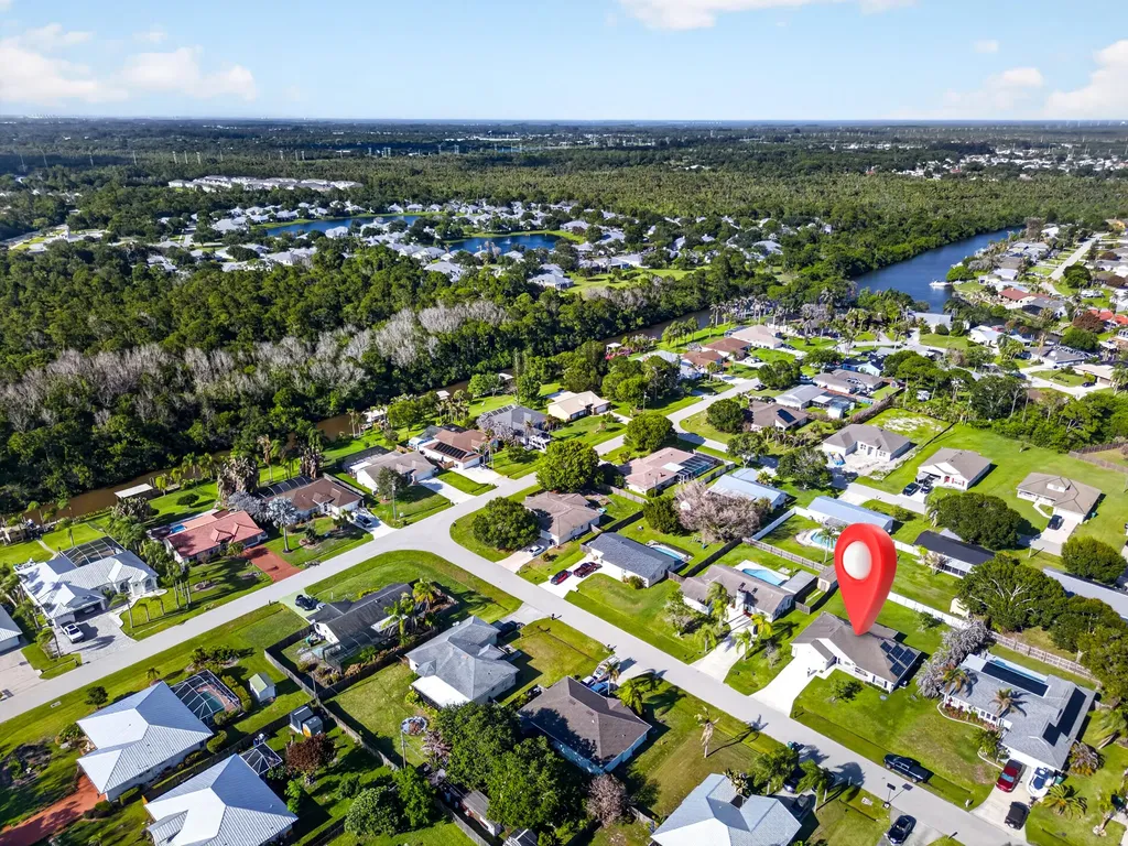 765 NE Eastlake Street Port St Lucie FL 34983