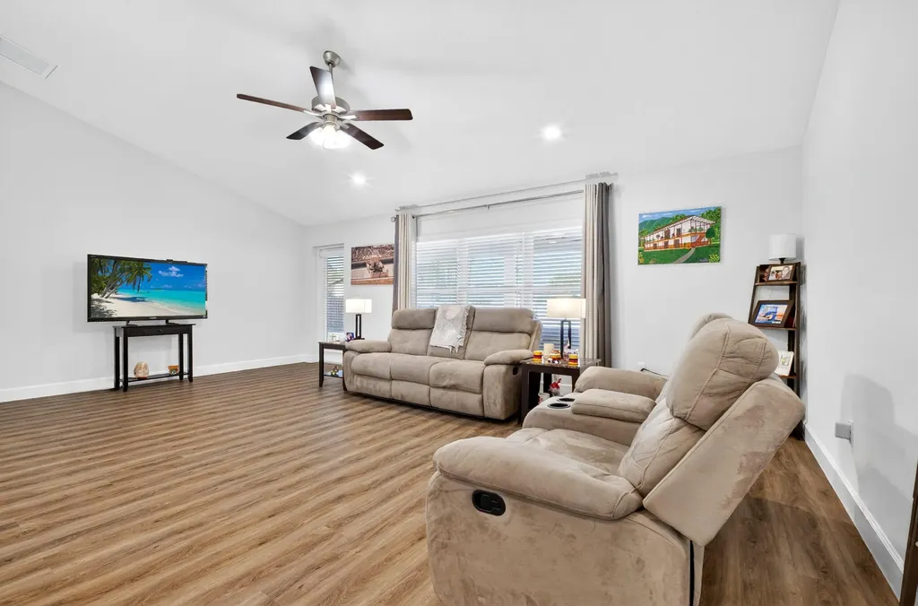 765 NE Eastlake Street Port St Lucie FL 34983