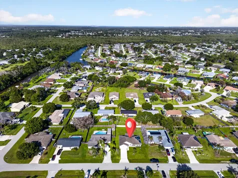 765 NE Eastlake Street Port St Lucie FL 34983