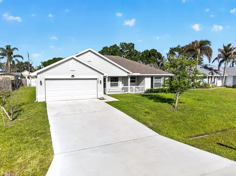 765 NE Eastlake Street Port St Lucie FL 34983