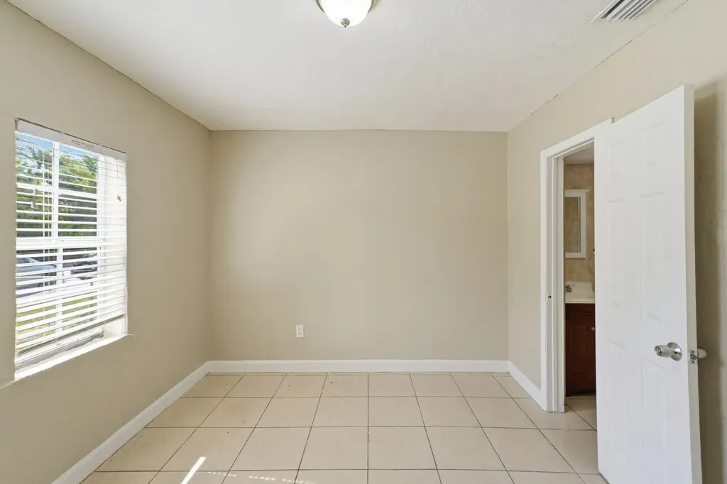 7604 NW 3rd Avenue Miami FL 33150