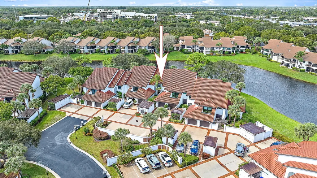 16695 Traders Crossing N Jupiter FL 33477