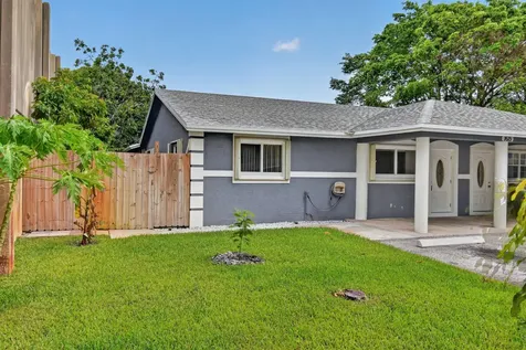 1615 Shirley Court Lantana FL 33462