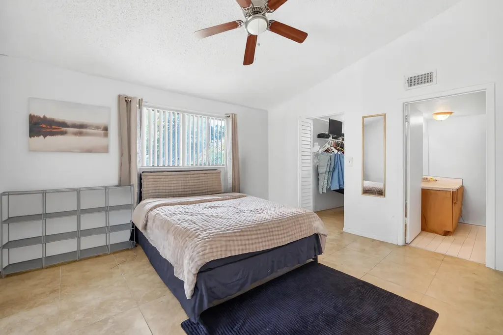 2550 SW 18th Terrace Fort Lauderdale FL 33315