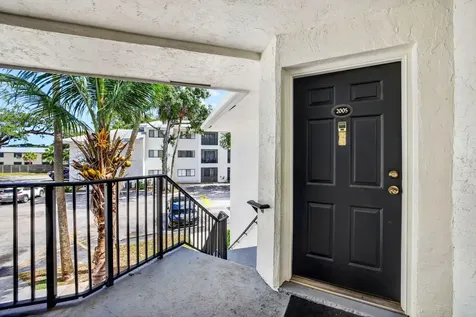 2550 SW 18th Terrace Fort Lauderdale FL 33315