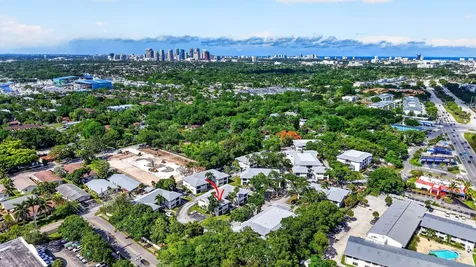 2550 SW 18th Terrace Fort Lauderdale FL 33315