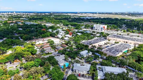 2550 SW 18th Terrace Fort Lauderdale FL 33315