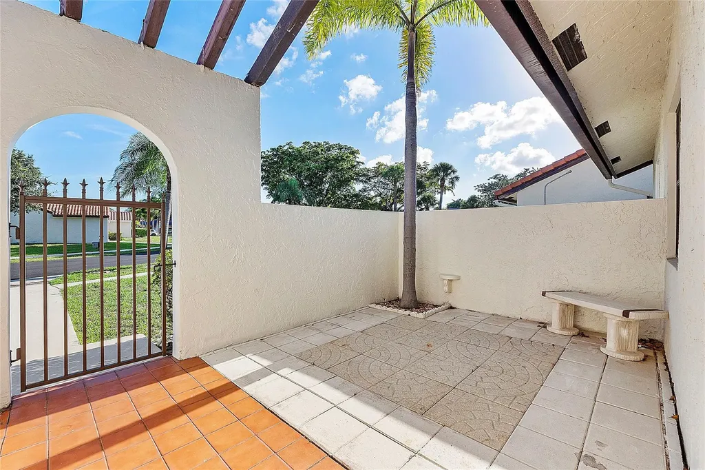 31 Columbia Court Deerfield Beach FL 33442
