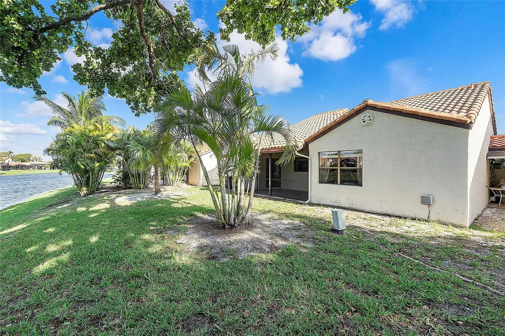 31 Columbia Court Deerfield Beach FL 33442