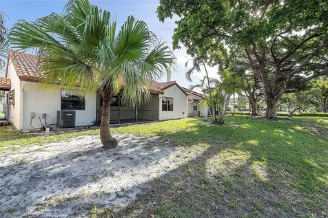 31 Columbia Court Deerfield Beach FL 33442