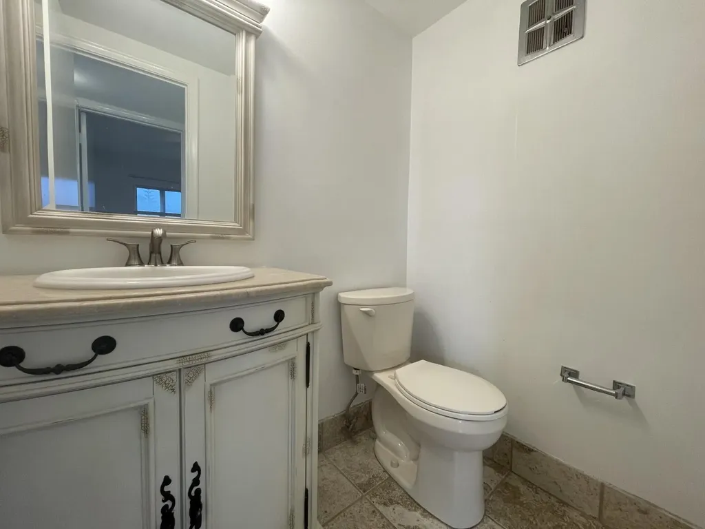 109 Salisbury E West Palm Beach FL 33417