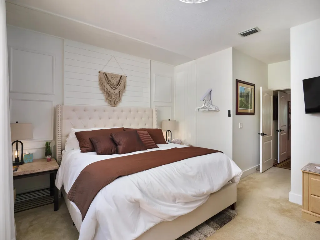 8166 Quail Meadow Way West Palm Beach FL 33412