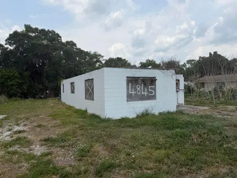 4845 34th Avenue Vero Beach FL 32967