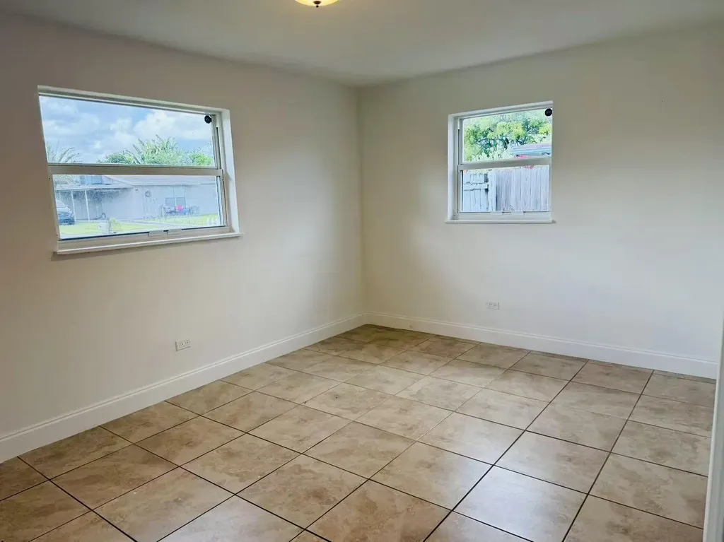 6250 SW 39th Street Davie FL 33314