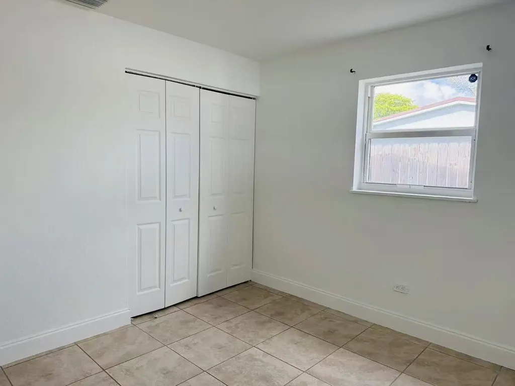 6250 SW 39th Street Davie FL 33314