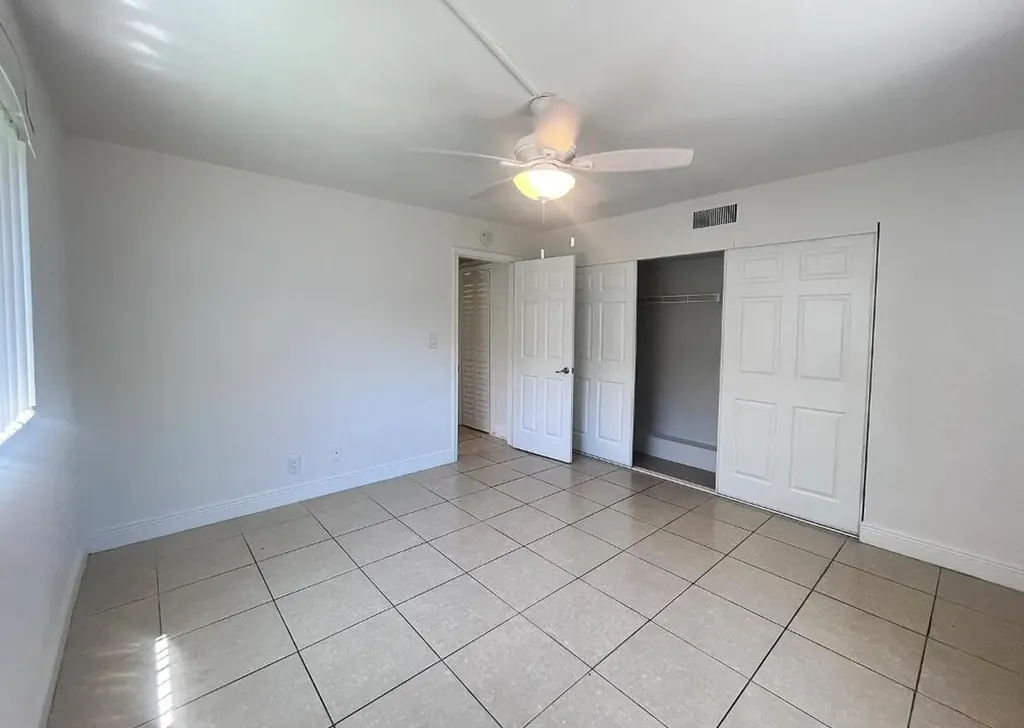 520 NE 44th Street Boca Raton FL 33431